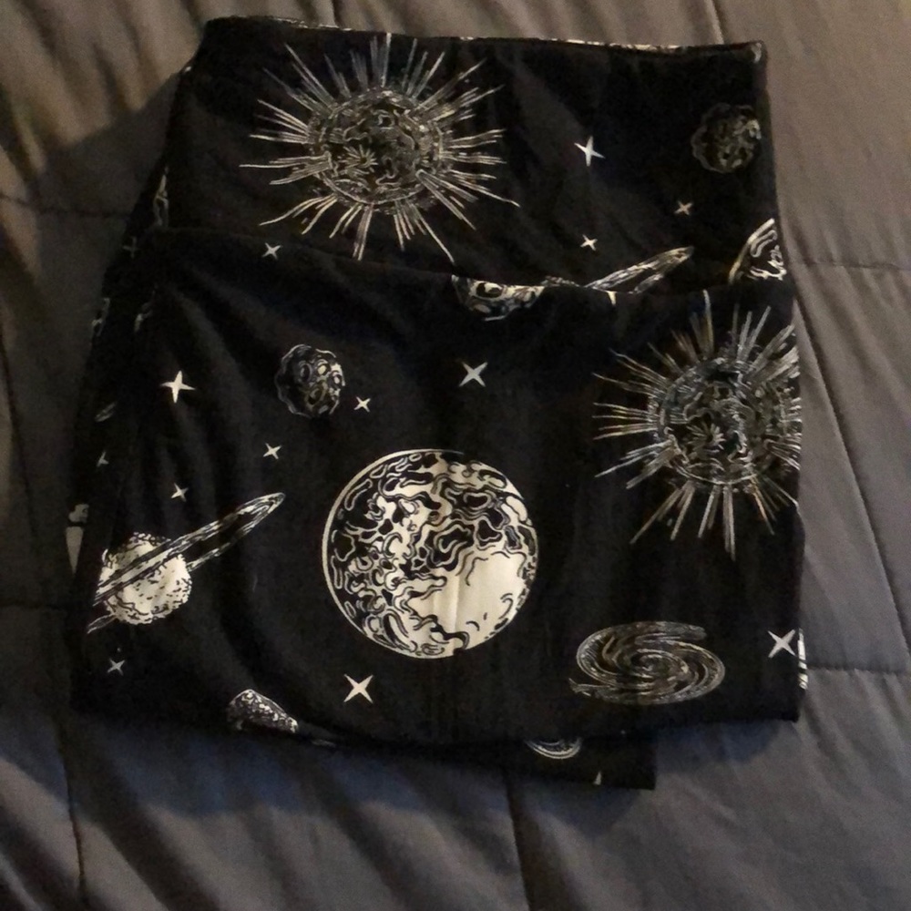 Lularoe TC Solar System leggings